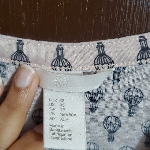 Top - Picture 2 of 2